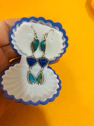 Pendientes y joyero azul turquesa