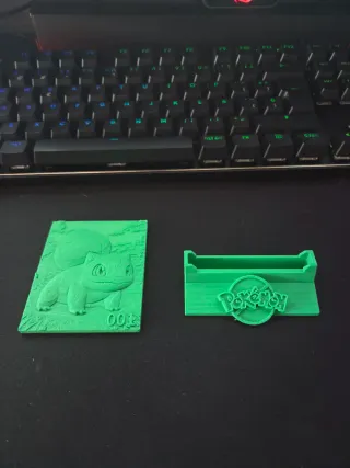 Carta Pokémon Bulbasaur 3D con Soporte