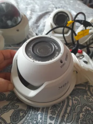 4 Cámaras Vigilancia TBK LIDER con Sonido