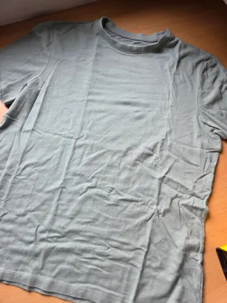 Camiseta larga verde oliva