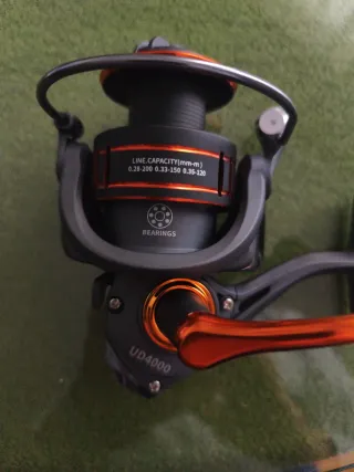 Carrete de pesca UD4000