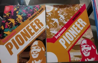 PIONEER BEGINNER STUDENTS BOOK+CD