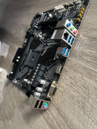 Gigabyte A520M K V2 Placa Base
