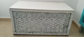 Baúl mimbre blanco