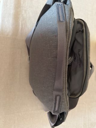 Peak Design Everyday Sling 3L Gris