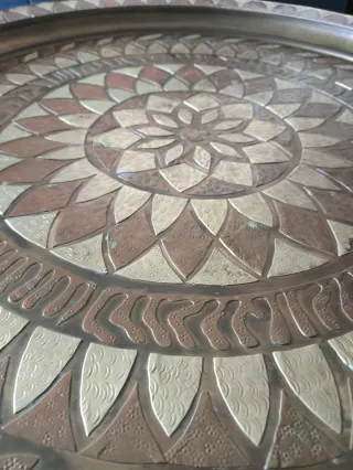 Bandeja árabe antigua decorada