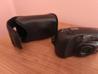 Cámara Yashica Zoomate 70