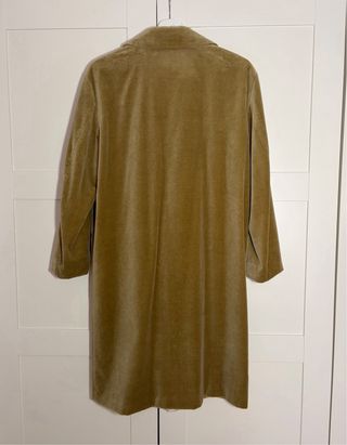 Abrigo verde de terciopelo, Zara talla XS