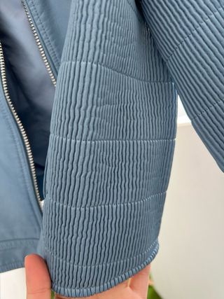 Cazadora Biker Bershka Azul y Blanca