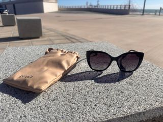 Gafas de sol Liu Jo negras y moradas