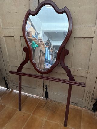 Espejo antiguo de madera