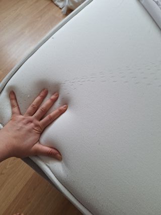 Conjunto cama: Colchón King Maui + Base + Cabecera