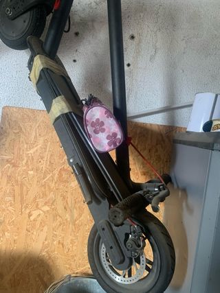 Patinete eléctrico / NEGOCIABLE Con cargador