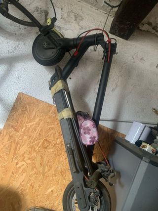 Patinete eléctrico / NEGOCIABLE Con cargador