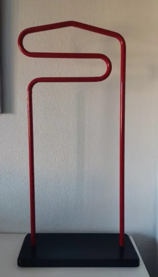 PERCHERO METAL ROJO VINTAGE AÑOS 70