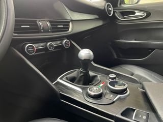 Alfa Romeo Giulia 2.2 JTDM 180 CV