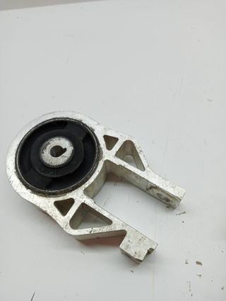 SOPORTE MOTOR TRASERO FORD FOCUS LIM. (CB8)