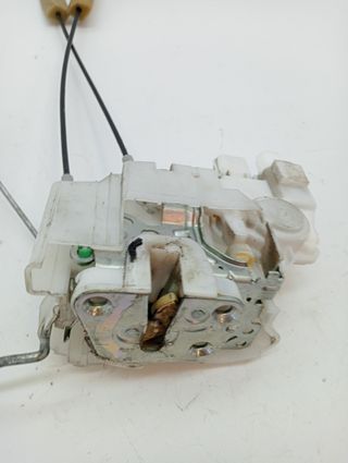 CERRADURA PUERTA DELANTERA IZQUIERDA SUBARU LEGACY FAMILIAR/