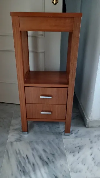 Mueble de baño de madera