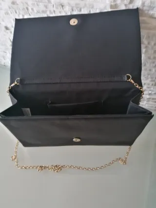 Borsa Nali con strass nera e catena oro