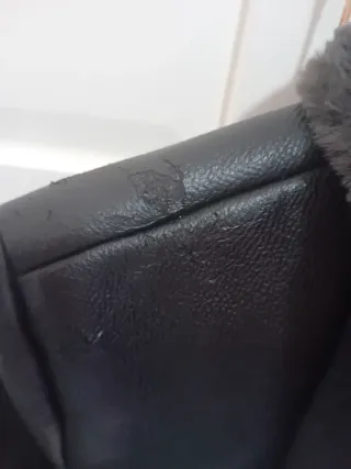 Abrigo Polipiel Pelo negro Mango