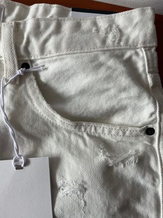 Pantalón corto Pull&Bear blanco roto varias tallas