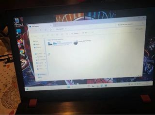 Portátil acer i3 negro/rojo