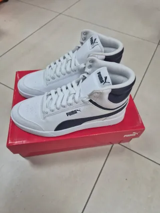 Zapatillas Puma Blancas y Negras