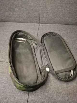 Astuccio Fortnite Llama