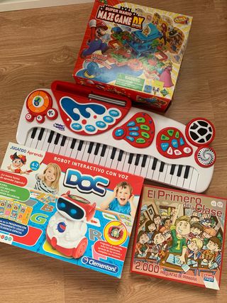 Pack Juguetes Educativos: Piano, Robot DOC, Mario