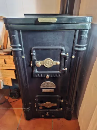 Caldera calefactora/Cocina Hergom L 05 Leña/Carbón