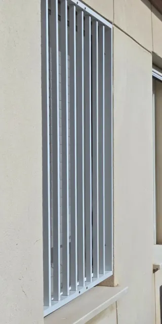 Reja de seguridad de aluminio 115x112