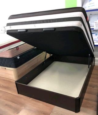 Base de cama de madera