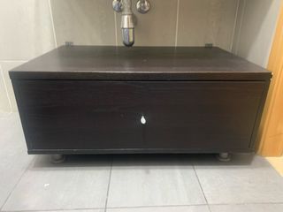 Mueble cajonera marrón oscuro