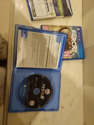 3 videogiochi per PS4 in ottime condizioni