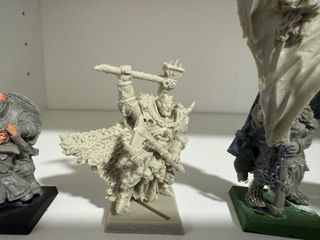 5 Figuras Resina Warhammer del caos