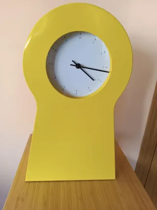 Reloj IKEA PS 1995 Vintage Amarillo