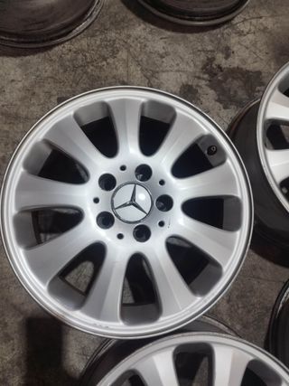 Llantas Mercedes 16 Clase A