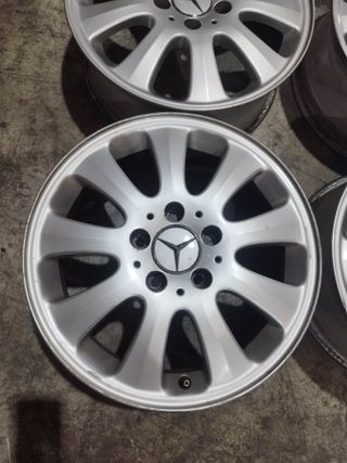 Llantas Mercedes 16 Clase A