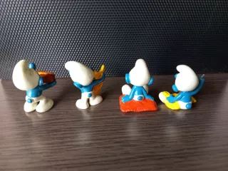 Lote 4 Figure Puffi in PVC Peyo 1975