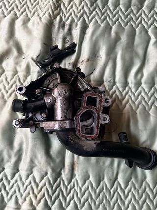 Bomba de agua Mercedes W205