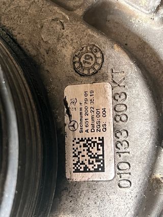 Bomba de agua Mercedes W205