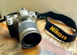 Cámara Analógica Nikon F55 Plata/Negra
