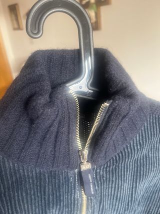 Chaqueta Adolfo Domínguez pana envejecida