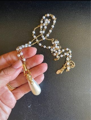 Collana perle e pendente firmato Nolan Miller