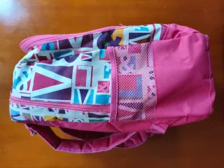 Mochila infantil con estampado de letras