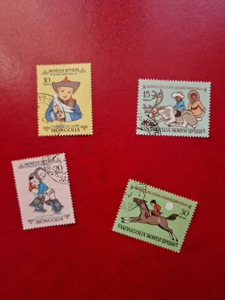Set 4 francobolli Mongolia vintage