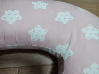 Cojín de lactancia Mayoral estrellas