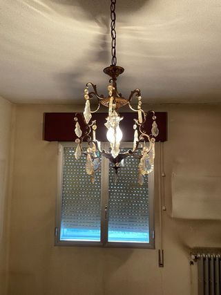 Lámpara de techo colgante de cristal y metal