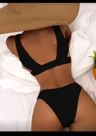 Bikini negro